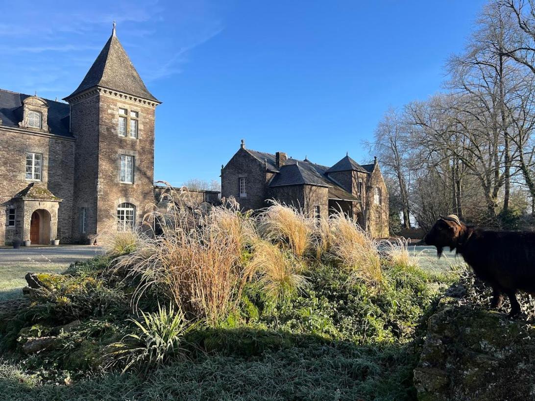 Chateau Ville Voisin Augan Esterno foto